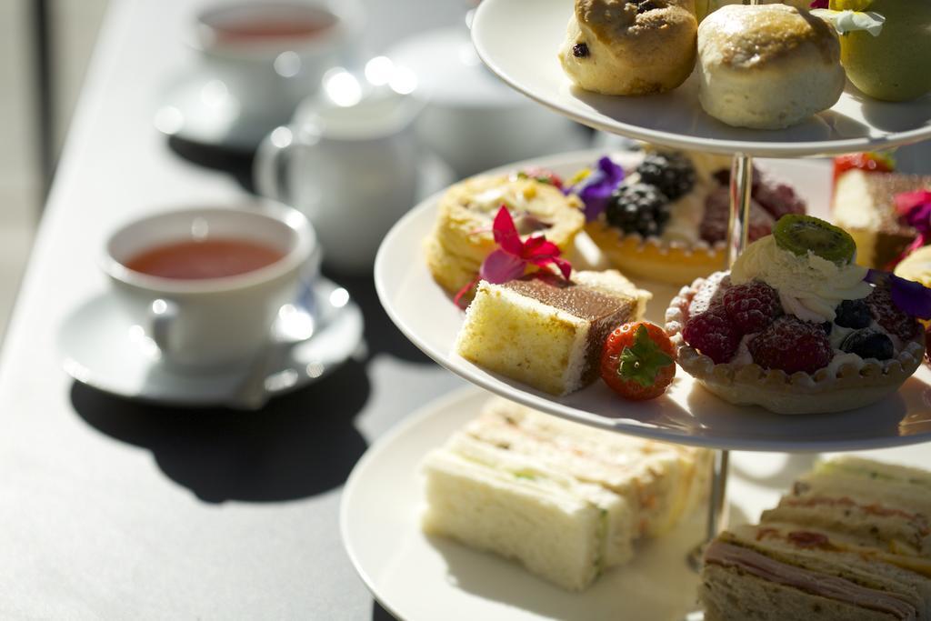 The Manor At Sway - Hotel, Restaurant And Gardens Экстерьер фото